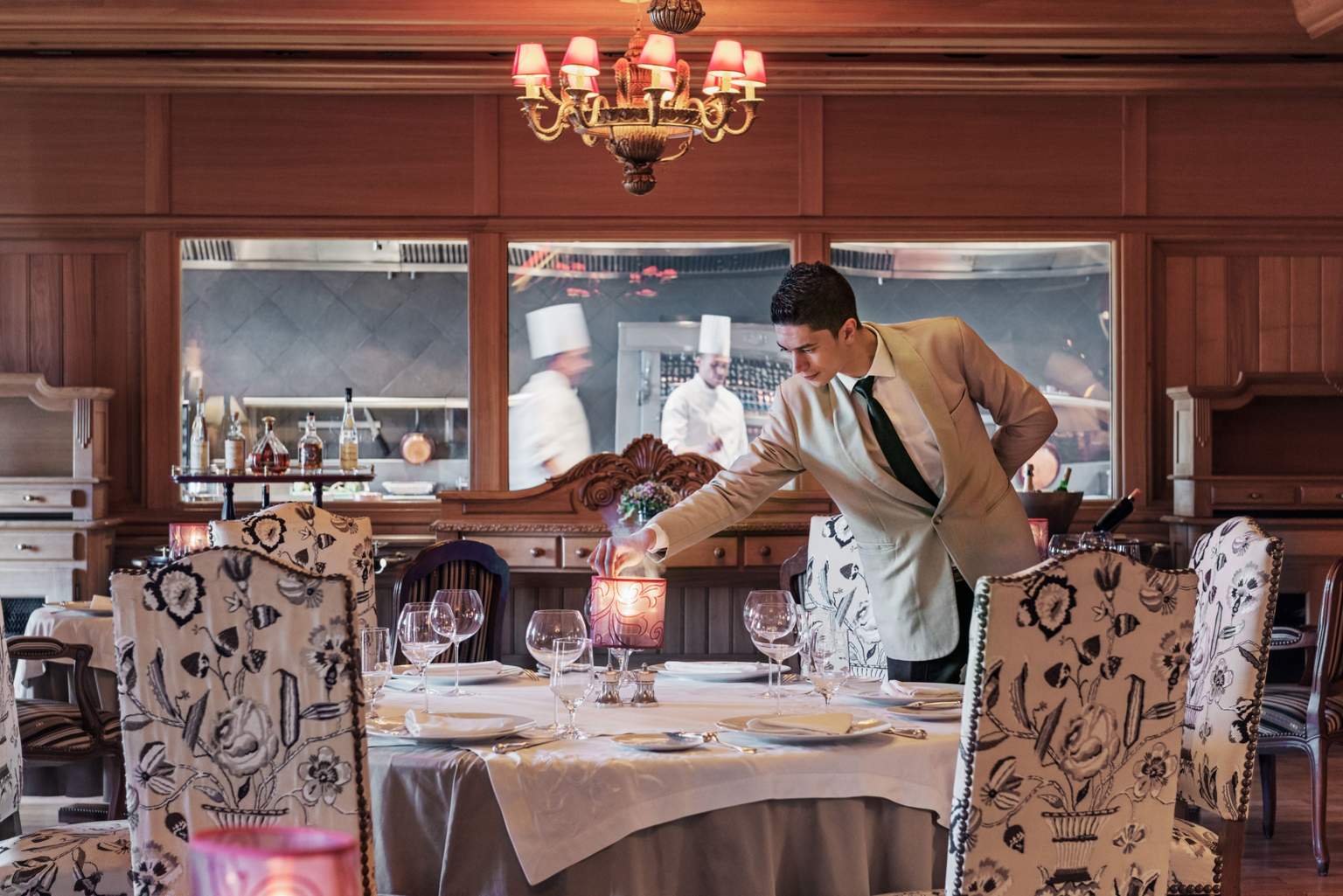 Restaurant dining room