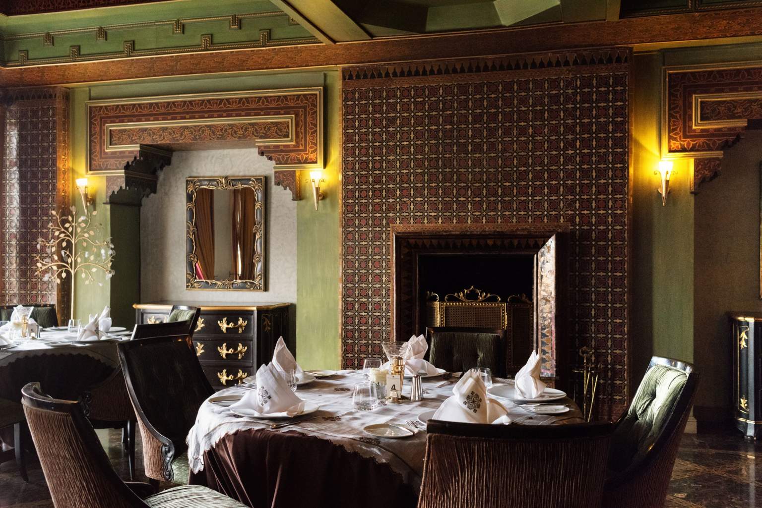 Dining room with fireplace